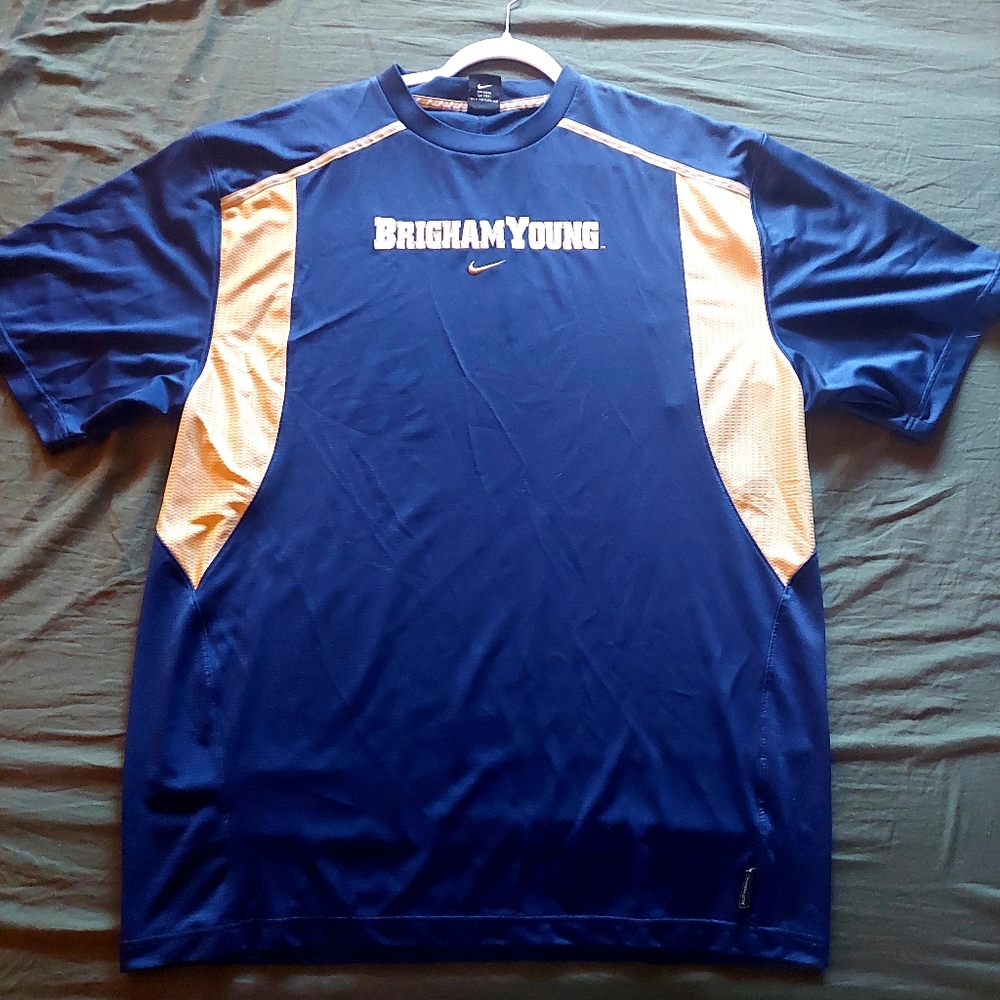Nike BYU Brigham Young Center Check Training jersey